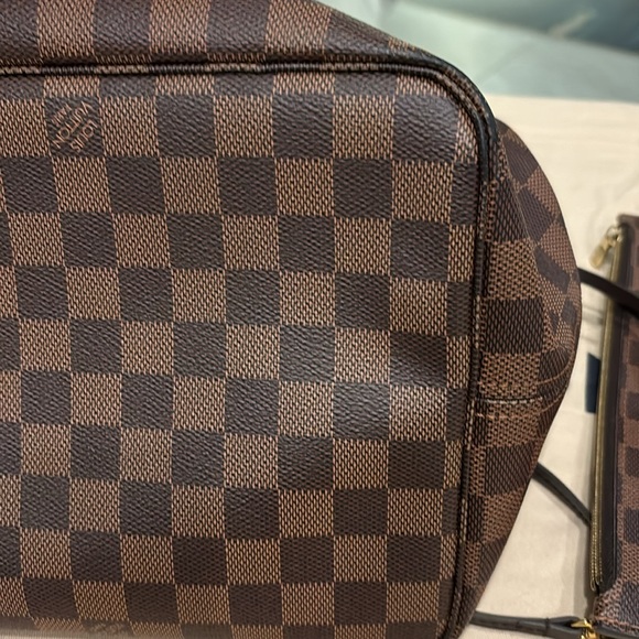 Louis Vuitton Damier Neverfull Tote GM - Picture 8 of 12